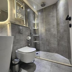Habitación Económica con 2 Camas Individuales
